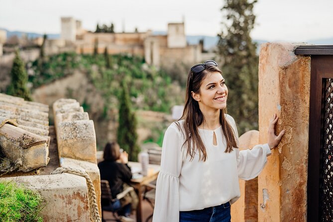 Granada Full Day Tour From Malaga - Reaching Granada from Malaga by coach
