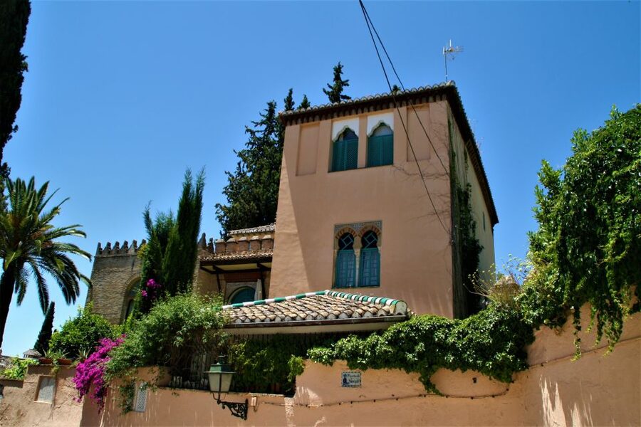 Granada: Gardens of Carmenes Guided Tour - Who will enjoy this walk most?