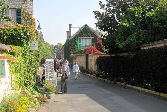 Guided tour Monet's house and gardens/small group - Why a guide changes Monet’s garden