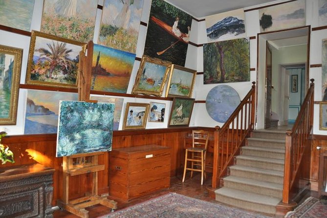 Guided tour of Claude Monet's house in Giverny by private car from Paris - Entering the Fondation Claude Monet