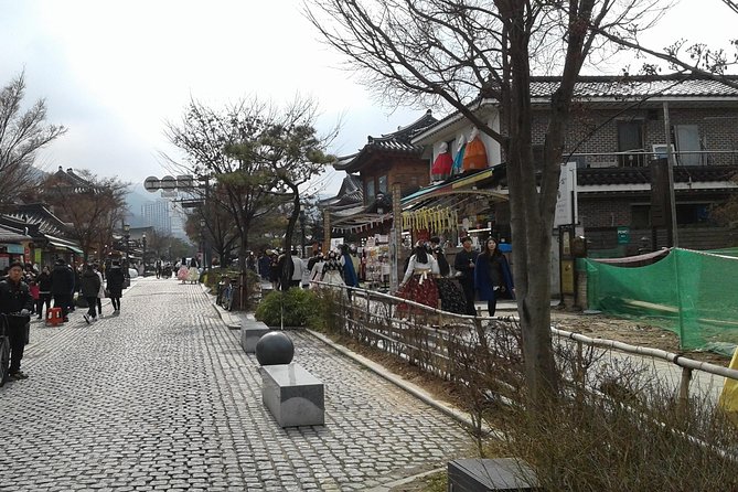 Gwangyang Maewha Flower and Jeonju Hanok Village 1 day trip from Seoul - What your Maehwa Village walk may look like
