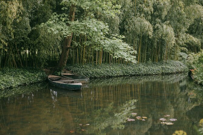 Half Day Giverny Monet's Gardens Tour - Walking the Clos Normand Flower Garden