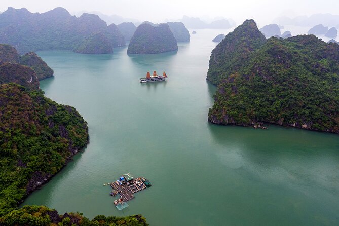 Halong Bay 3 days 2 nights on PEONY CRUISES 5 Stars LUXURY - Day 2: Viet Hai Village and Three Peaches area