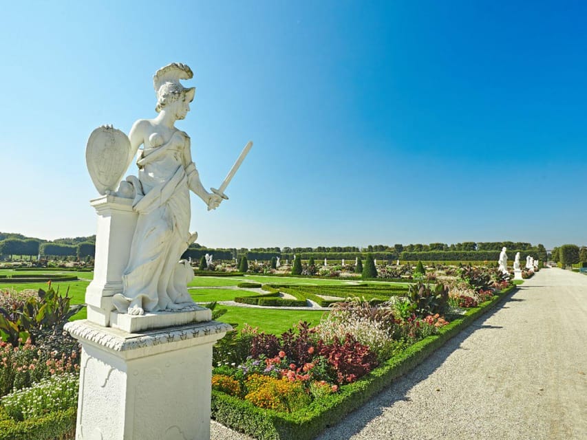 Hanover: Royal Gardens of Herrenhausen Guided Tour - The following 10 minutes: flower borders and seasonal change