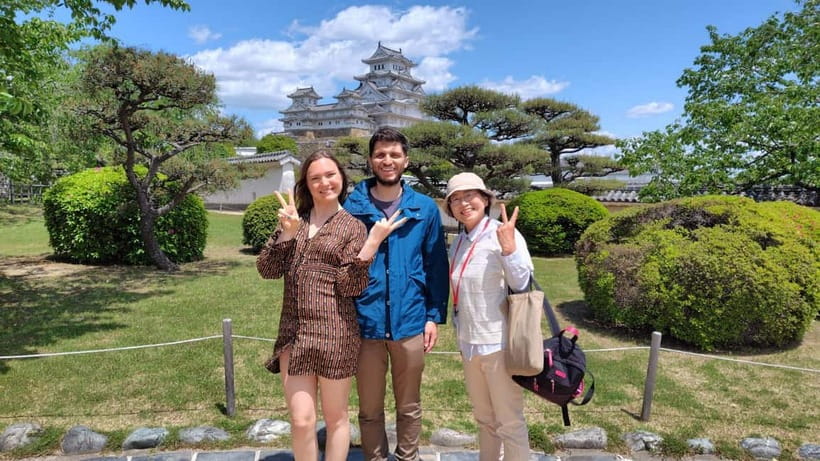 Himeji: Himeji Castle & Kokoen Garden 3.5-Hour Guided Tour - What your guide adds to the castle visit