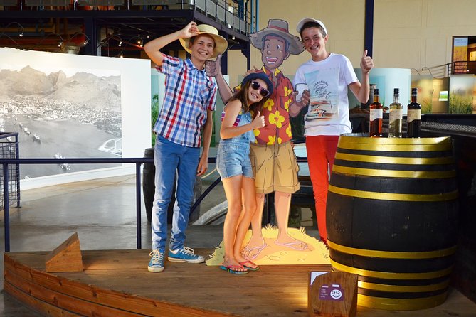 Historical Guided Day Tour : City - Sugar World - Botanical Garden - Meeting Mauritius’s marine world at Odysseo