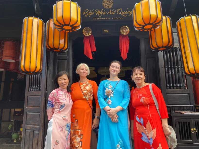 Hoi An City Tour with Boat Ride and Release Lantern Flower - Ancient homes reveal Hoi An’s trading past