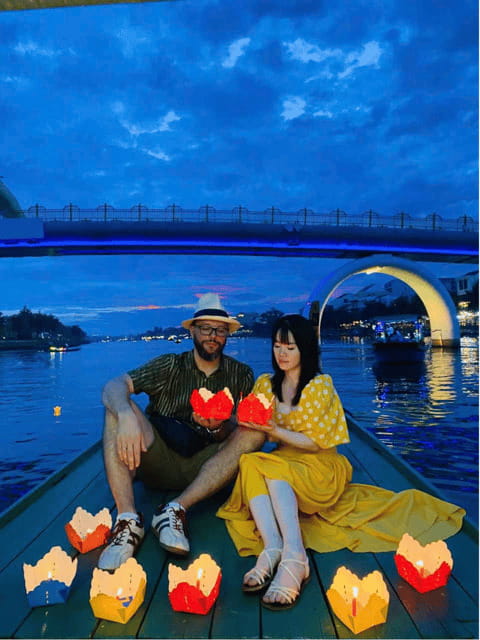 Hoi An: Thu Bon River Flower Lantern Experience - Timing, comfort, and small practical tips