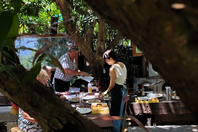 Hue's Vegetarian Cooking Class in Ancient Garden - Making fig and king oyster mushroom salad