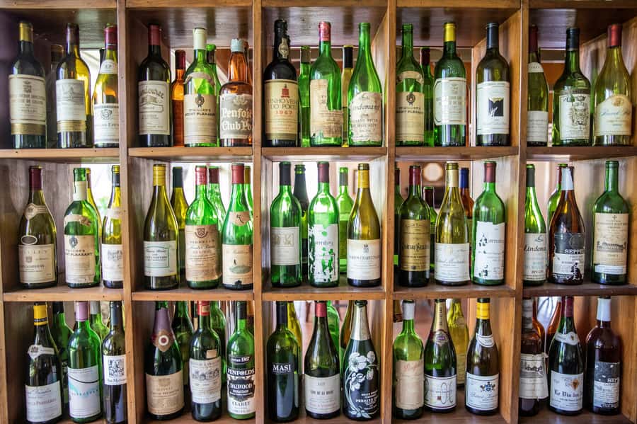 Hunter Valley: Wine Tour with 3 Tastings and Garden Lunch - Three cellar doors, three different approaches
