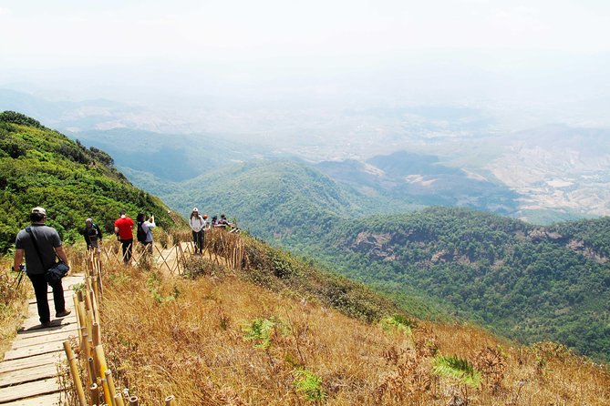 Inthanon Small-Group with Kew Mae Pan Trail from Chiang Mai include Lunch - The ride south from Chiang Mai
