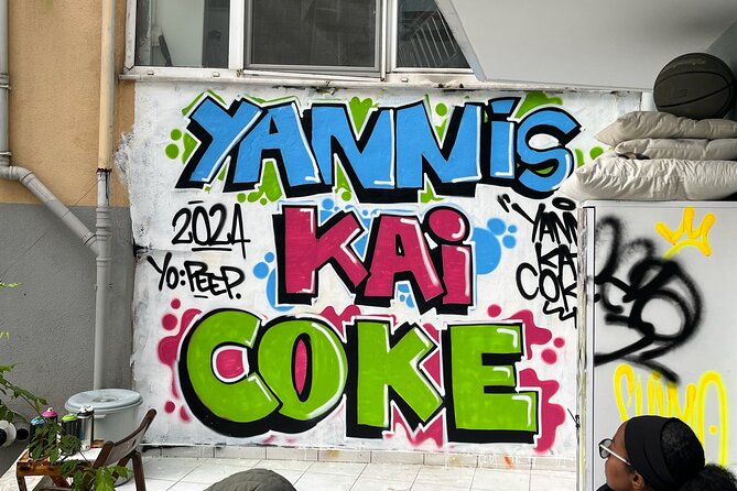 Istanbul Street Art Experience with Local Artists at Home Garden - Building letters before choosing your tag