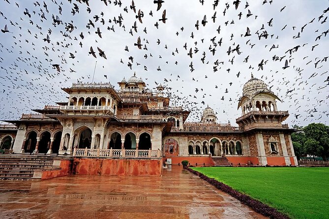 Jaipur Full-Day Heritage Tour with Guide - Royal Gaitor brings Jaipur’s royal story down to earth