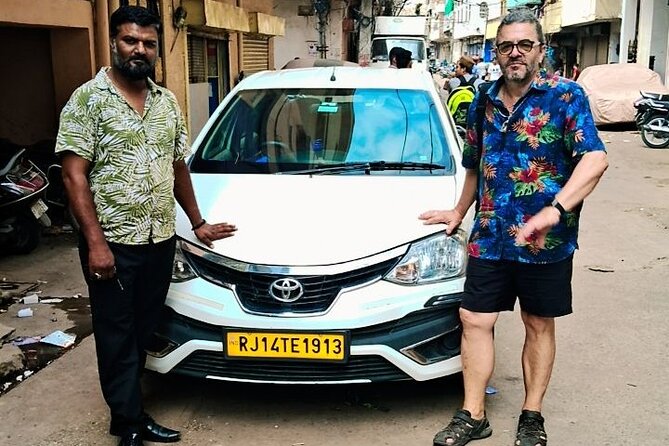 Jaipur Full-Day Heritage Tour with Guide - City Palace closes the sightseeing day on a grand scale