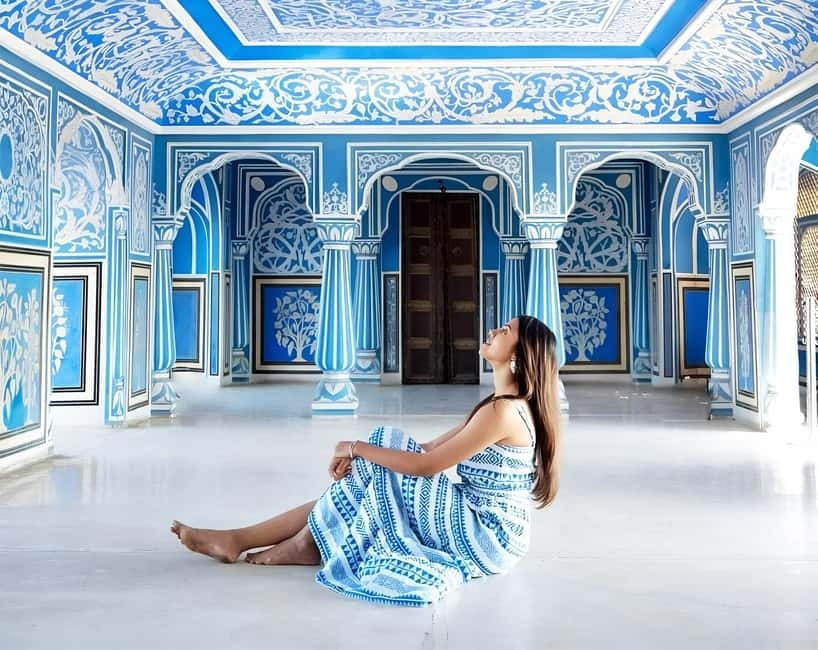 Jaipur: Half-Day Guided Sightseeing Tour with Flower Market - Key points at a glance