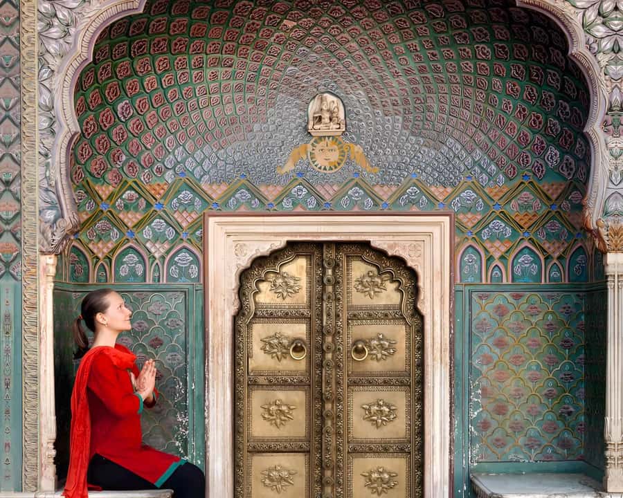 Jaipur: Half-Day or Full-Day Tour with Flower Market - Royal Gator Tumba and the story of Jaipur’s rulers