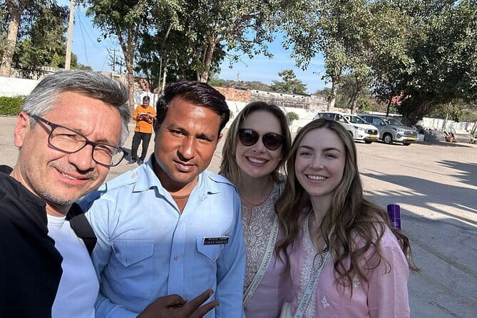 Jaipur Half-Day Tour with Flower Market by Tuk-Tuk or Car - What the low price really includes