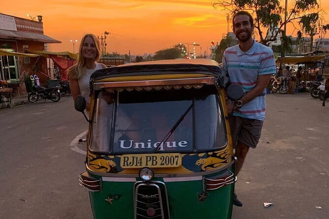 Jaipur Half-Day Tour with Flower Market & Sunset Views - Chandpole Gate and the old bazaar