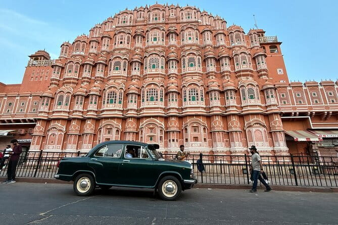 Jaipur Half-Day Tour with Flower Market & Sunset Views - Albert Hall Museum and Hawa Mahal