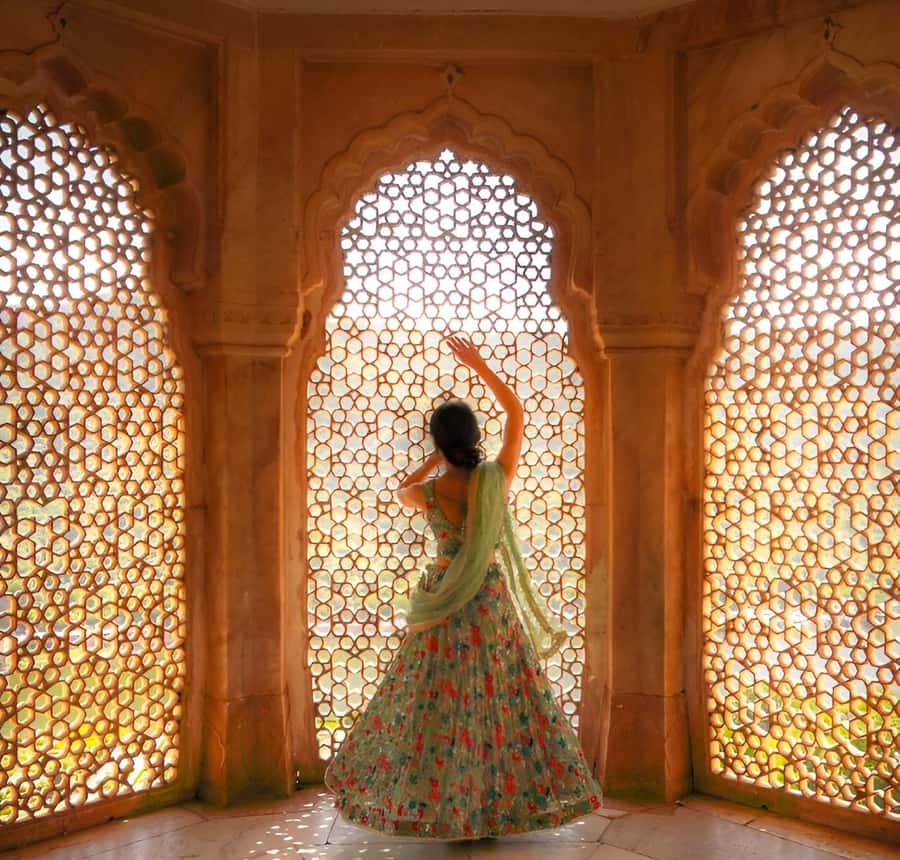 Jaipur: Half or Full Day Sightseeing Tour with Flower Market - Jal Mahal: a short lake stop with a strong view