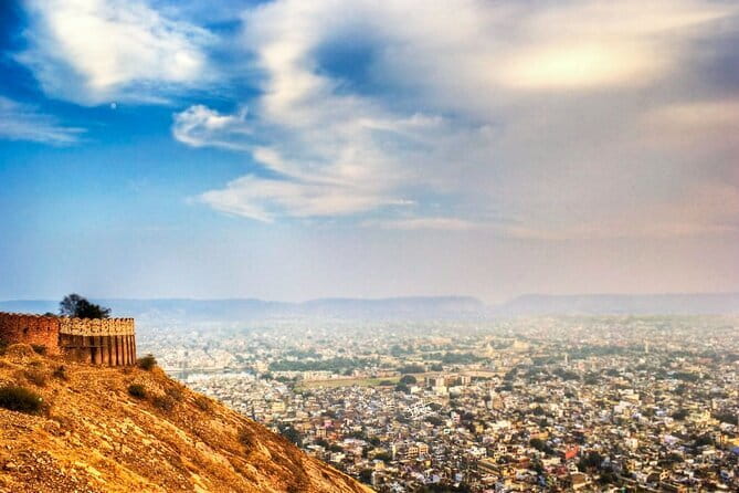 Jaipur Nahargarh Fort Sunrise or Sunset Tour with Flower Market - Jal Mahal is a quick but worthwhile photo stop