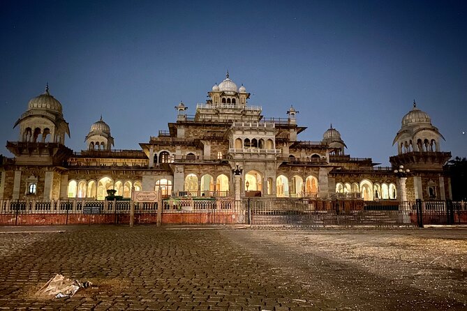 Jaipur: Shopping Tour with Blue Poetry & Printing Workshop & Rugs - Block printing in Sanganer or Bagru