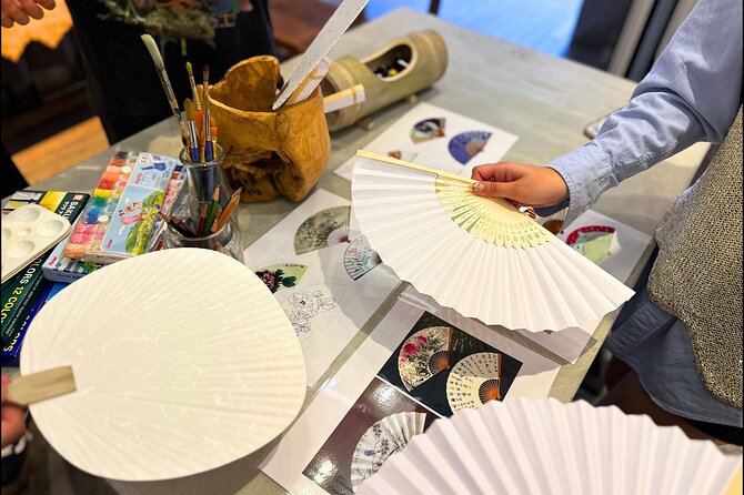 Japanese Fan Painting Workshop ~ in a Tokyo Flower Shop - Who will get the most from this activity