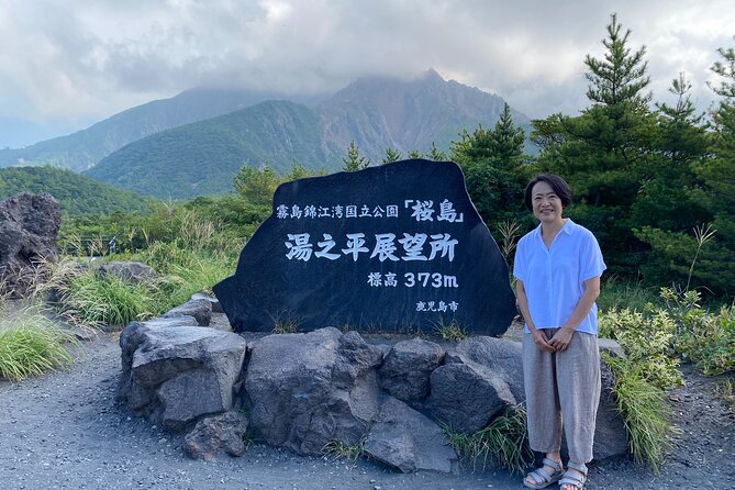 Kagoshima Highlights Private Tour, Sakurajima Volcano and more - Walking the lava fields and soaking your feet