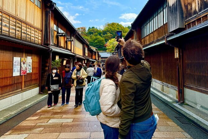 Kanazawa Half Day Private Tour - Castle, Garden, Geisha District - Key points at a glance