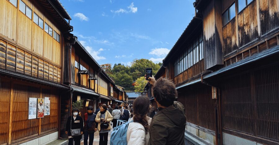 Kanazawa: Half-Day Private Tour - Garden, Castle, Geisha - Why this route works in four hours