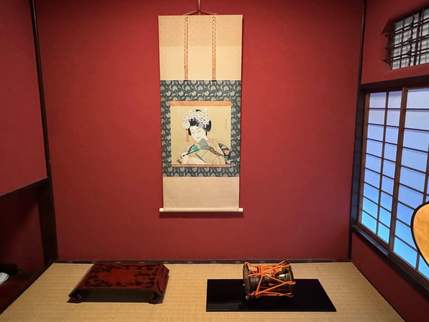 Kanazawa: Half-Day Private Tour - Garden, Castle, Geisha - Walking, weather, and what to bring