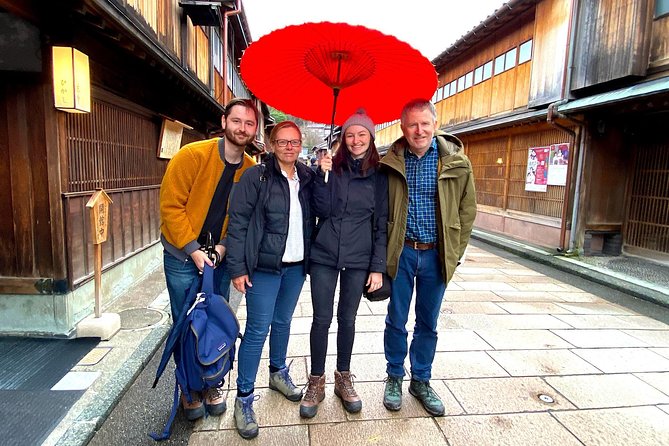 Kanazawa Private Tour: Highlights of an Old Samurai Town - Omicho Market: start with Kanazawa’s kitchen