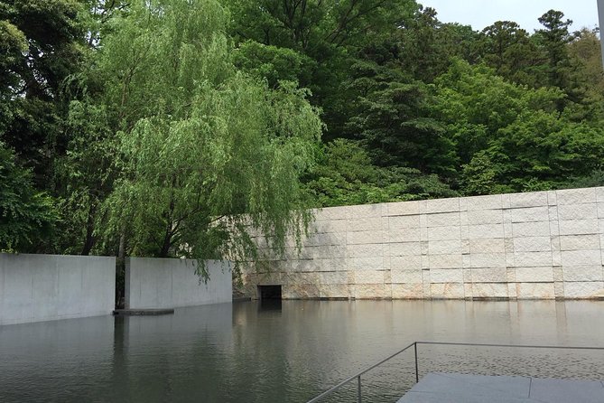 Kanazawa Private Tour: Highlights of an Old Samurai Town - Kenrokuen Garden: an hour among classic design ideals
