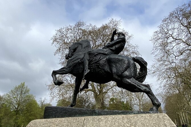 Kensington Gardens Self-Guided Tour for Kids and Families - The Elfin Oak and the Diana memorial playground