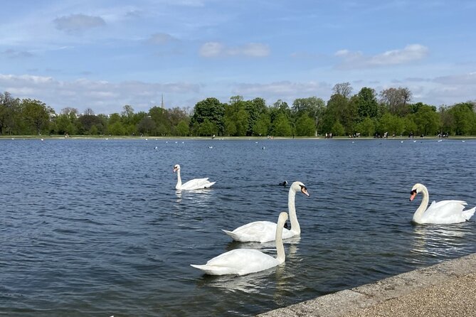 Kensington Gardens Self-Guided Tour for Kids and Families - Kensington Palace and the hidden sunken garden