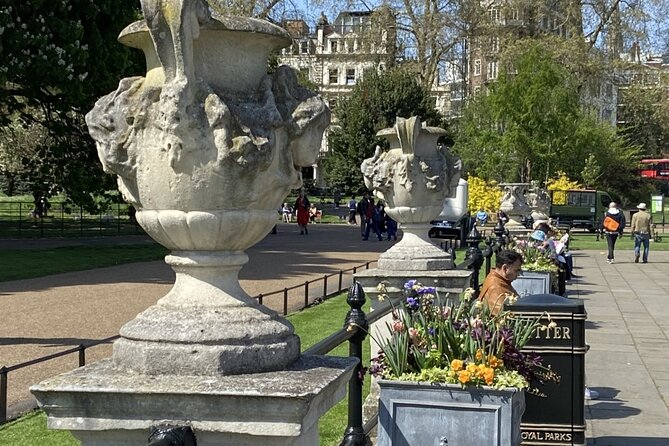 Kensington Gardens Self-Guided Tour for Kids and Families - Starting beside the Italian Gardens