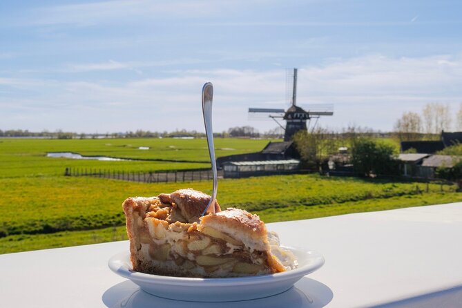 Keukenhof Gardens with Windmill Cruise & Transfer from Amsterdam - The bus ride to Keukenhof