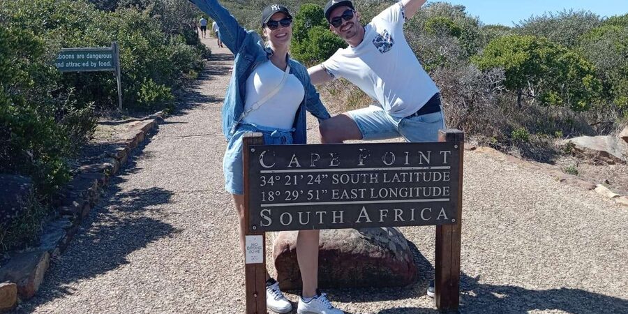 Kirstenbosch Garden, Bo-Kaap-Penguins & Cape Peninsula Tour - Muizenberg and St James Beach along False Bay
