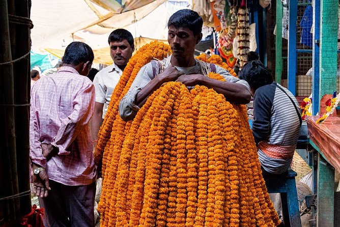 Kolkata's Flower Market - Hooghly's Flower Fest Tour - Chai, snacks, and the real value of the $39.89 price