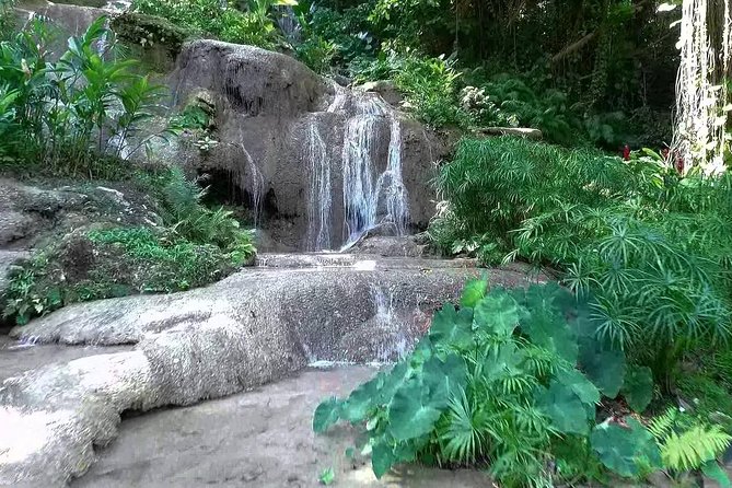 Konoko Falls and Tropical Garden Tour from Ocho Rios - Entering the Terraced Konoko Falls