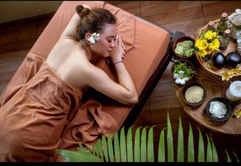 Kuta: Flower Bath Massage Spa In Bali - The flower bath finale