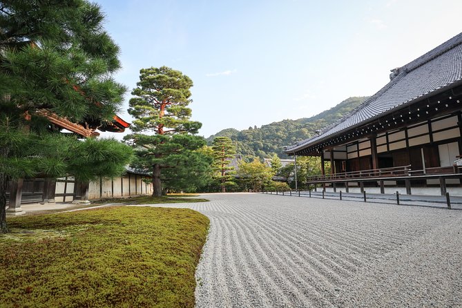 Kyoto Arashiyama Bamboo forest & Garden Half-Day Walking Tour - A Kyoto-style lunch near Togetsukyo Bridge
