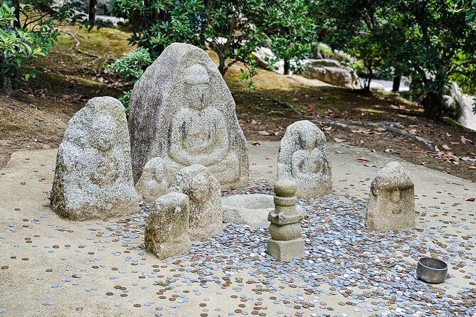 Kyoto Golden Temple & Zen Garden: 2.5-Hour Guided Tour - Ryoanji’s Fifteen Stones and the Art of Restraint