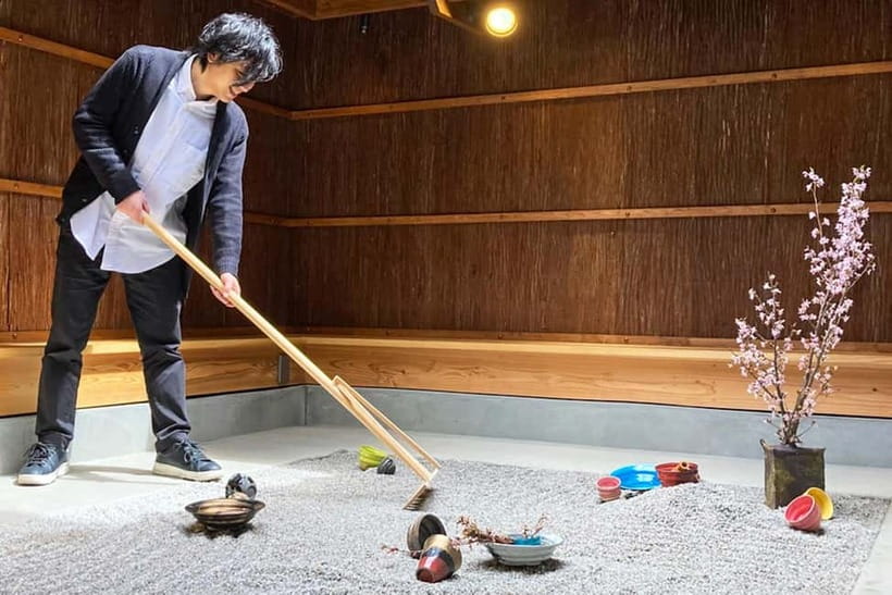 Kyoto: Make Zen Garden and Taste Matcha in Pottery Shop - Making a Zen garden inside a Kyoto pottery shop