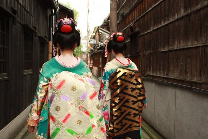 Kyoto Spring Evening (Cherry Blossom) Food Tour - Kyoto Imperial Palace and Botanical Gardens
