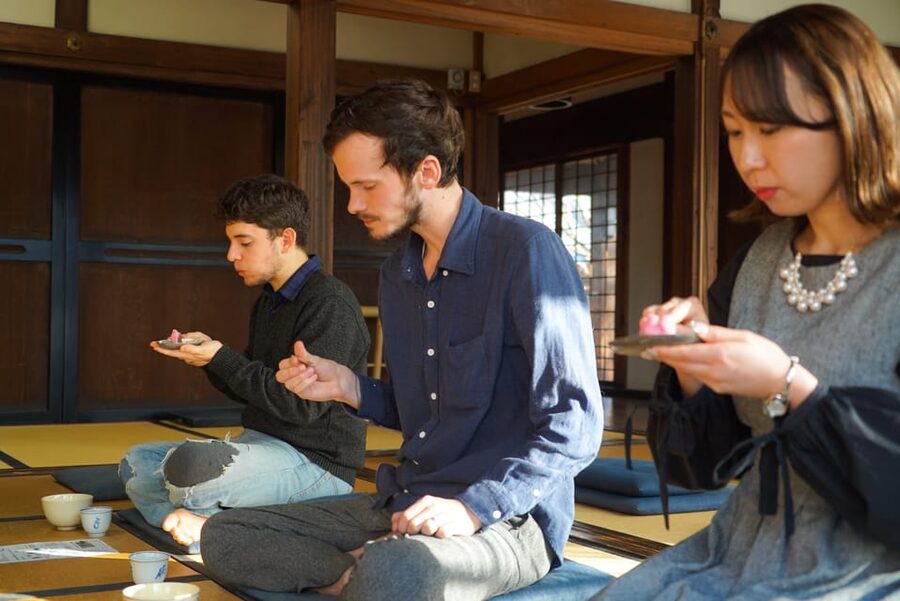 Kyoto: Zen Meditation and Garden Tour at a Temple with Lunch - Who will get the most from this tour
