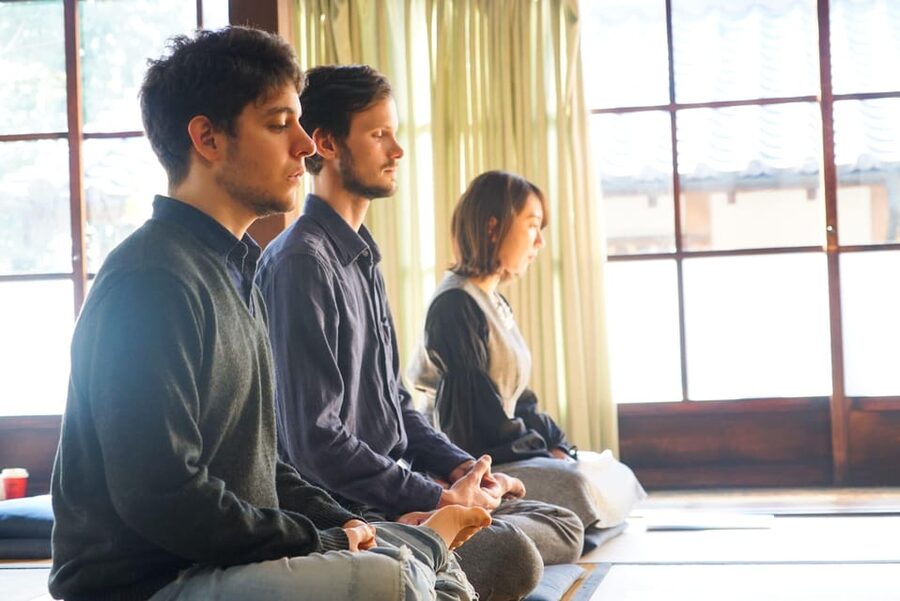 Kyoto: Zen Meditation and Garden Tour at a Temple with Lunch - Shojin ryori gives the tour a satisfying finish