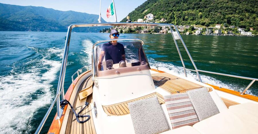 Lake Como: Villas & Gardens SpeedBoat Private Tour - Why Lake Como looks best from a private boat