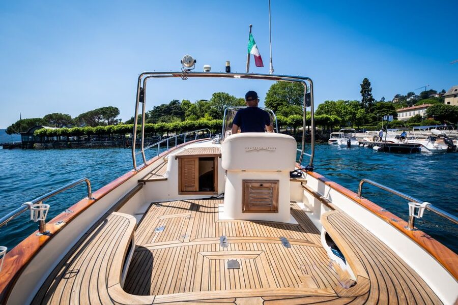 Lake Como: Villas & Gardens SpeedBoat Private Tour - Villa Fontanelle and the Laglio shoreline