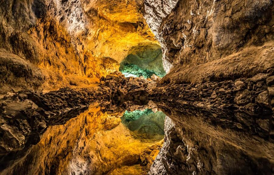 Lanzarote North Premium: Cueva Verdes, Jameos Agua, Mirador, and Cactus Garden - Key points to know before booking